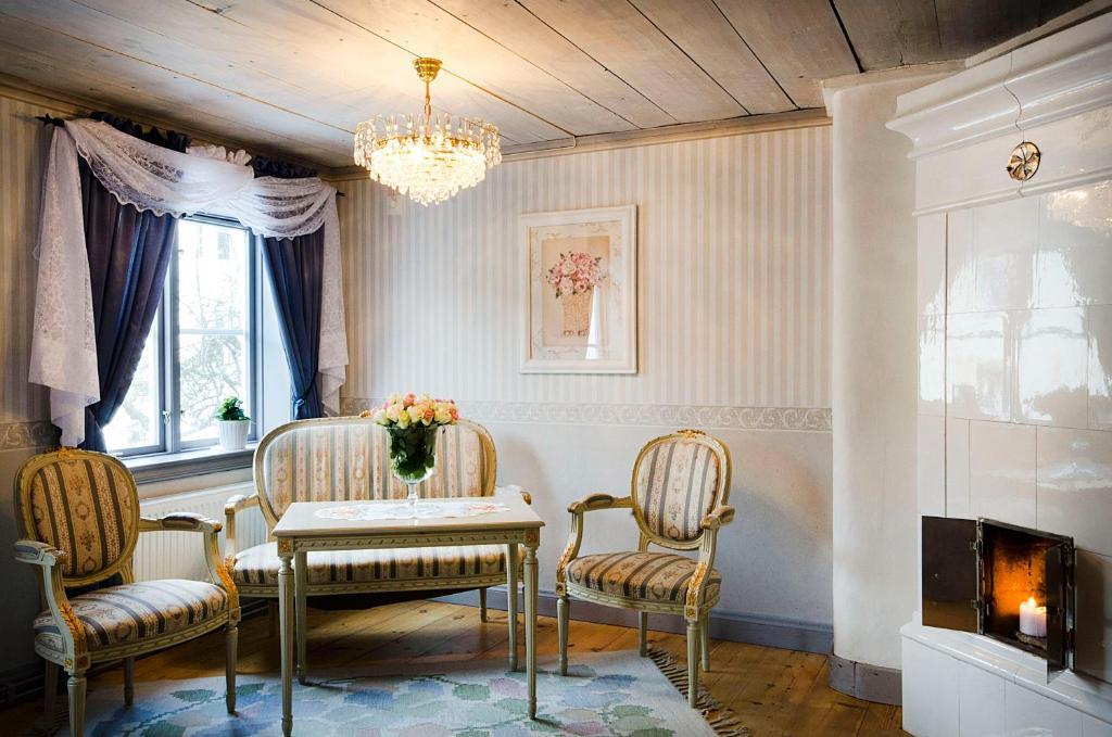 Hotel Amalias Hus Gränna エクステリア 写真