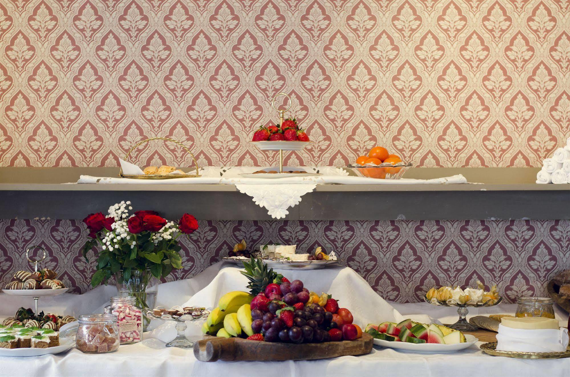 Hotel Amalias Hus Gränna エクステリア 写真