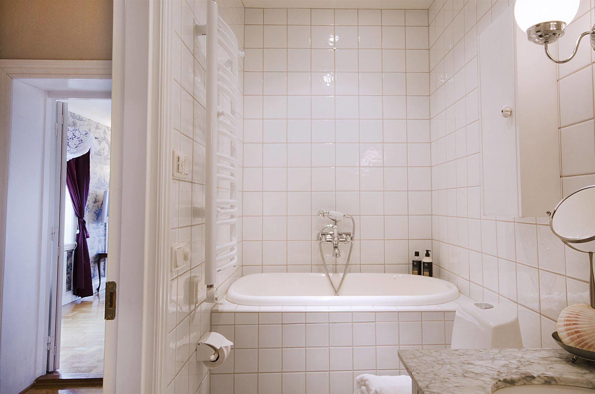 Hotel Amalias Hus Gränna エクステリア 写真